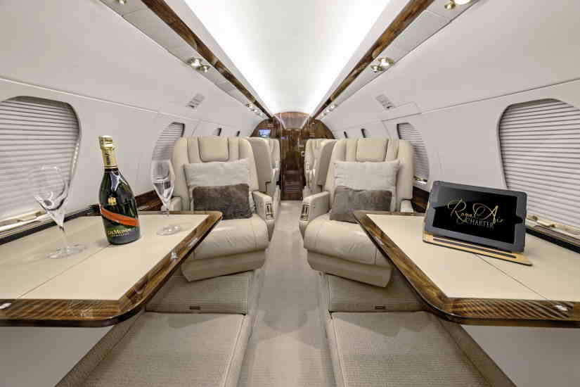 Dassault Falcon 20 cabin