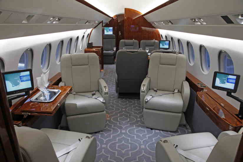 Dassault Falcon 900 cabin