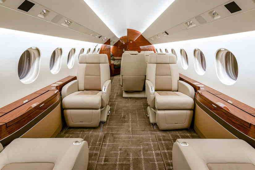 Dassault Falcon 900 LX business jet